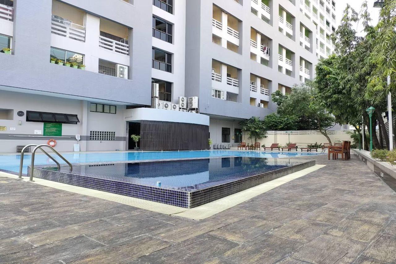 At115 By Rompo Mansion Hotel กรุงเทพมหานคร ภายนอก รูปภาพ