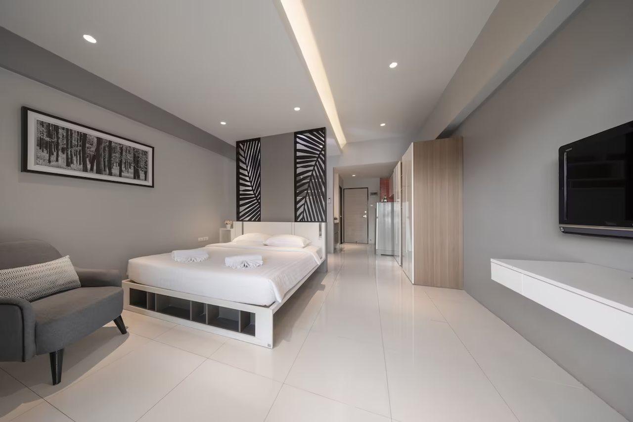 At115 By Rompo Mansion Hotel กรุงเทพมหานคร ภายนอก รูปภาพ