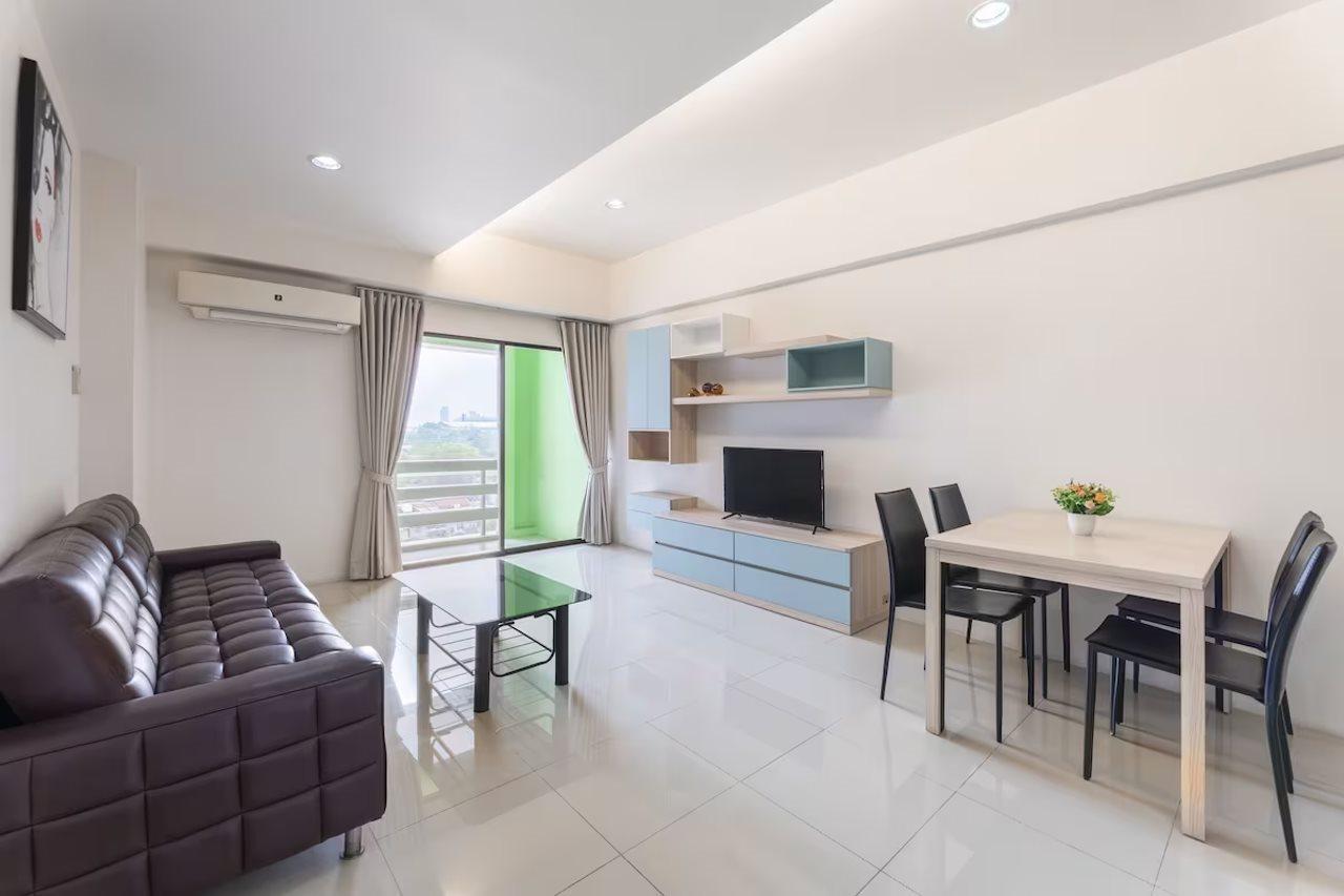 At115 By Rompo Mansion Hotel กรุงเทพมหานคร ภายนอก รูปภาพ