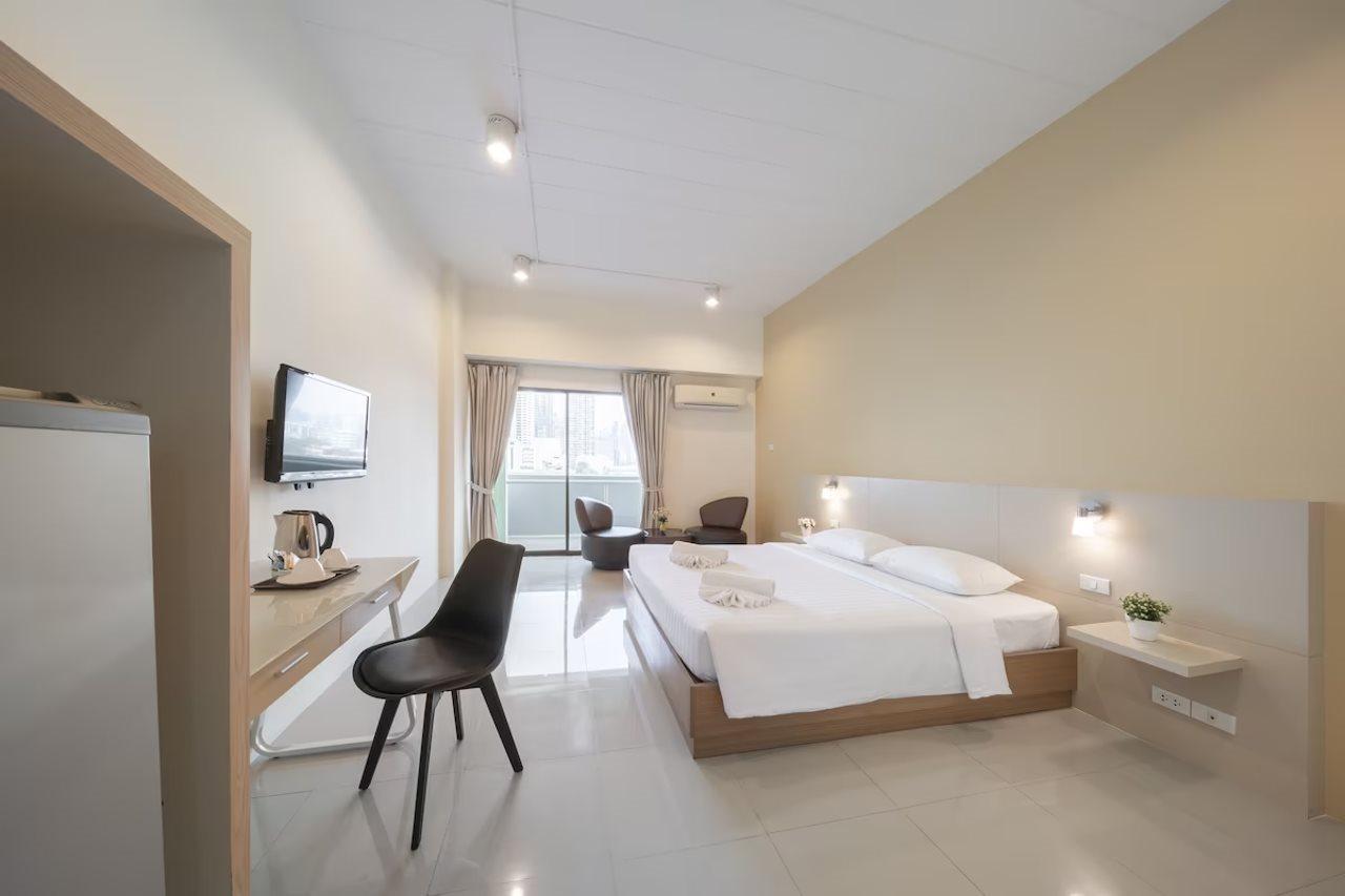At115 By Rompo Mansion Hotel กรุงเทพมหานคร ภายนอก รูปภาพ